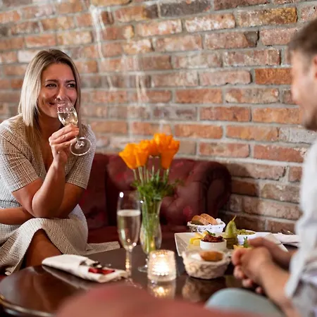 & Wellness Druzba Курортный комплекс 4*