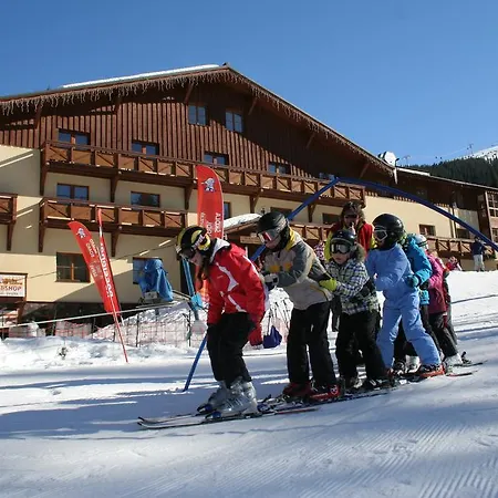 Курортный комплекс & Wellness Druzba Демяновская долина